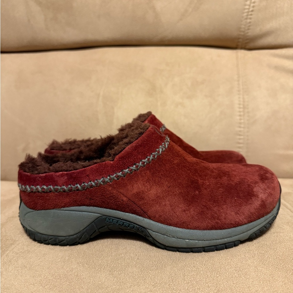 Merrell Air Cushion Burgundy Suede Size 6 Slip On Clog